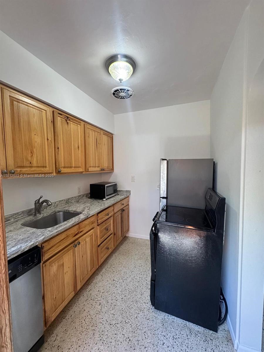 Property photo # 9