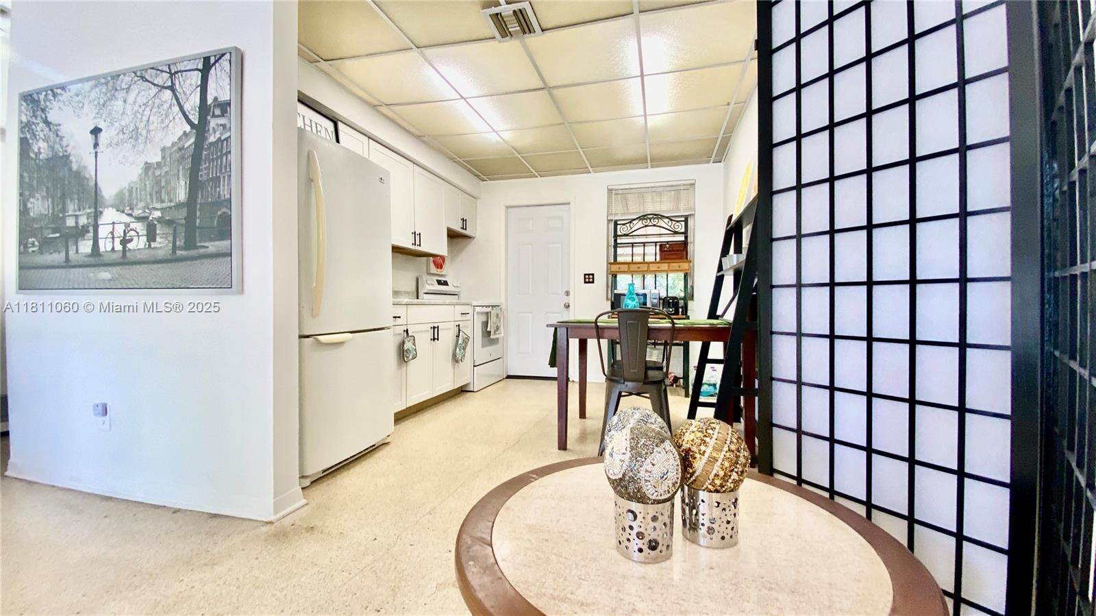 580 NE 139th St, North Miami, Florida image 2