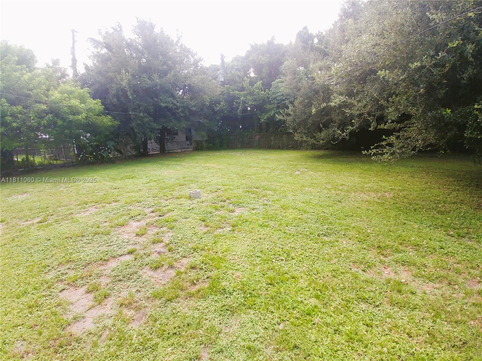 580 NE 139th St, North Miami, Florida image 26