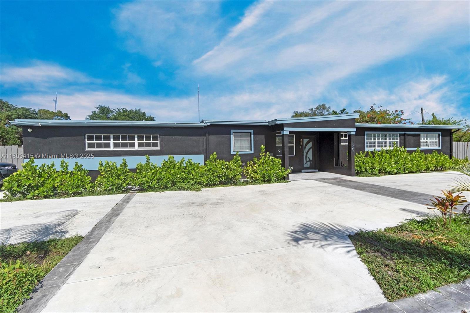 3325 SW 59th Ter, West Park, Florida image 2