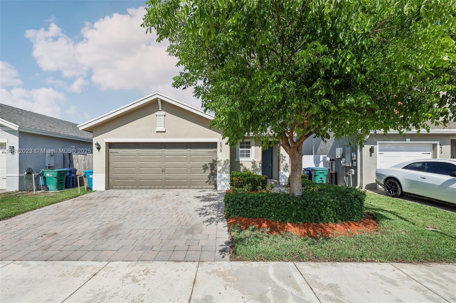 579 NE 6th Pl, Florida City, Florida image 2