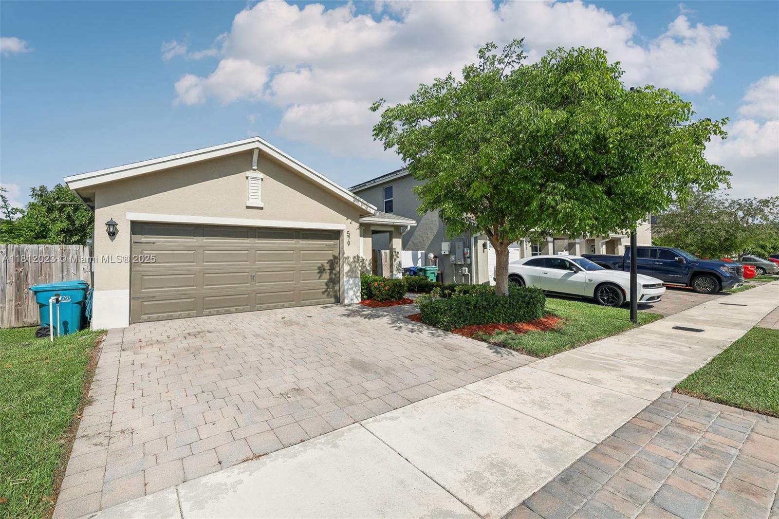 579 NE 6th Pl, Florida City, Florida image 3