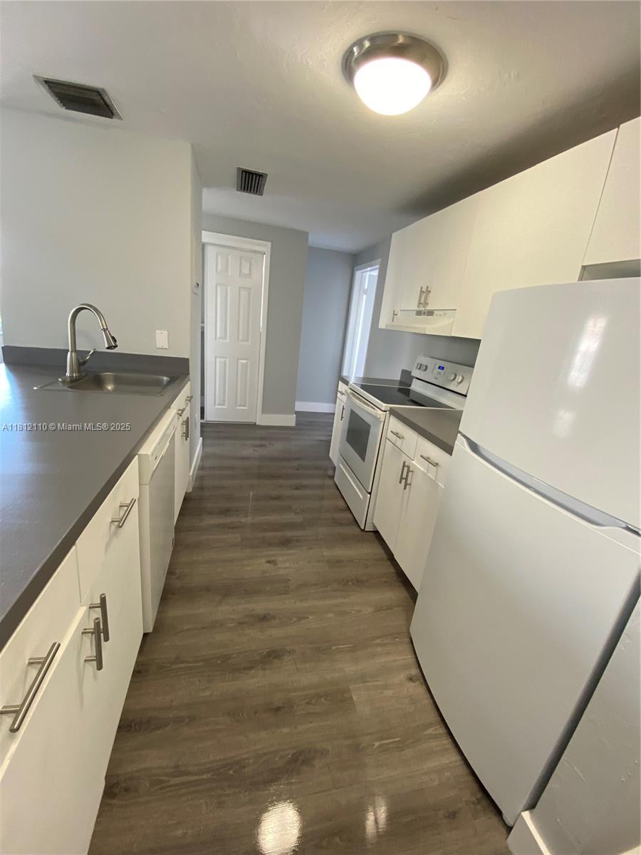 Property photo # 9
