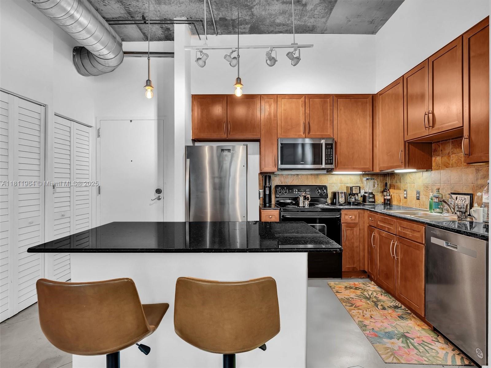 Property photo # 7