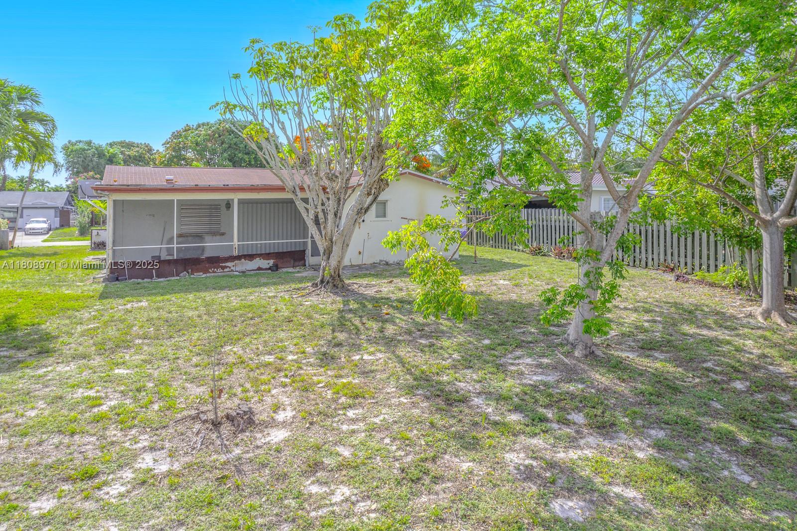 2000 N 52nd Ave, Hollywood, Florida image 11