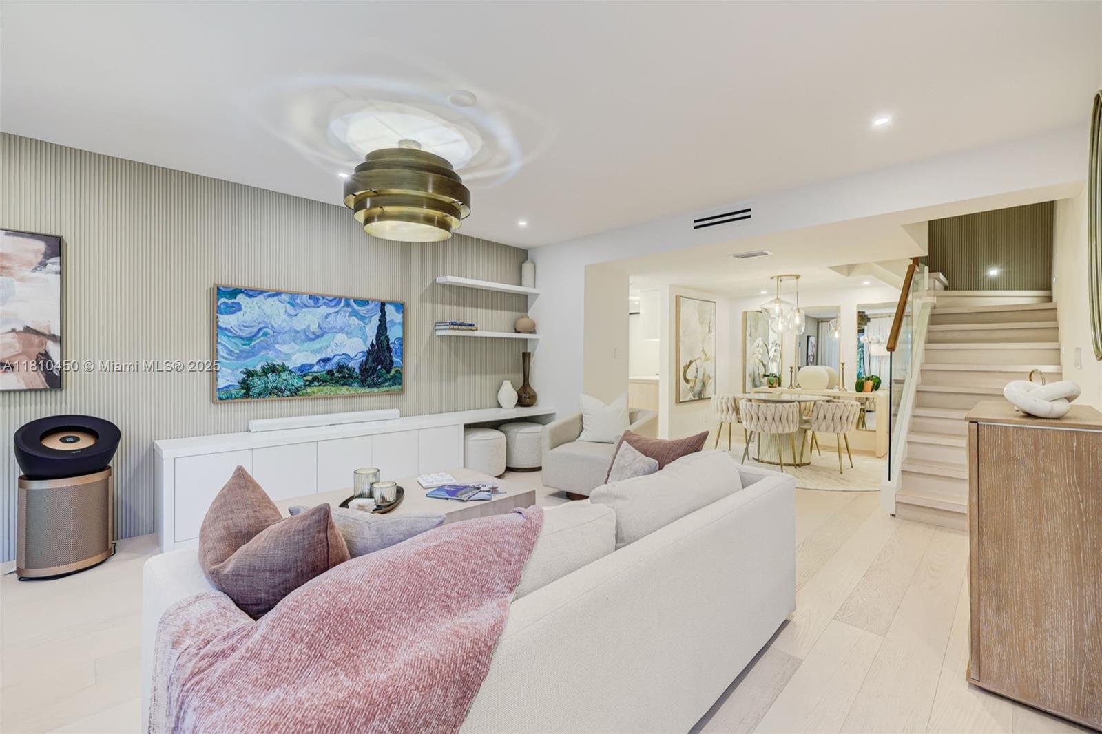 725 Biltmore Ct, Coral Gables, Florida image 5