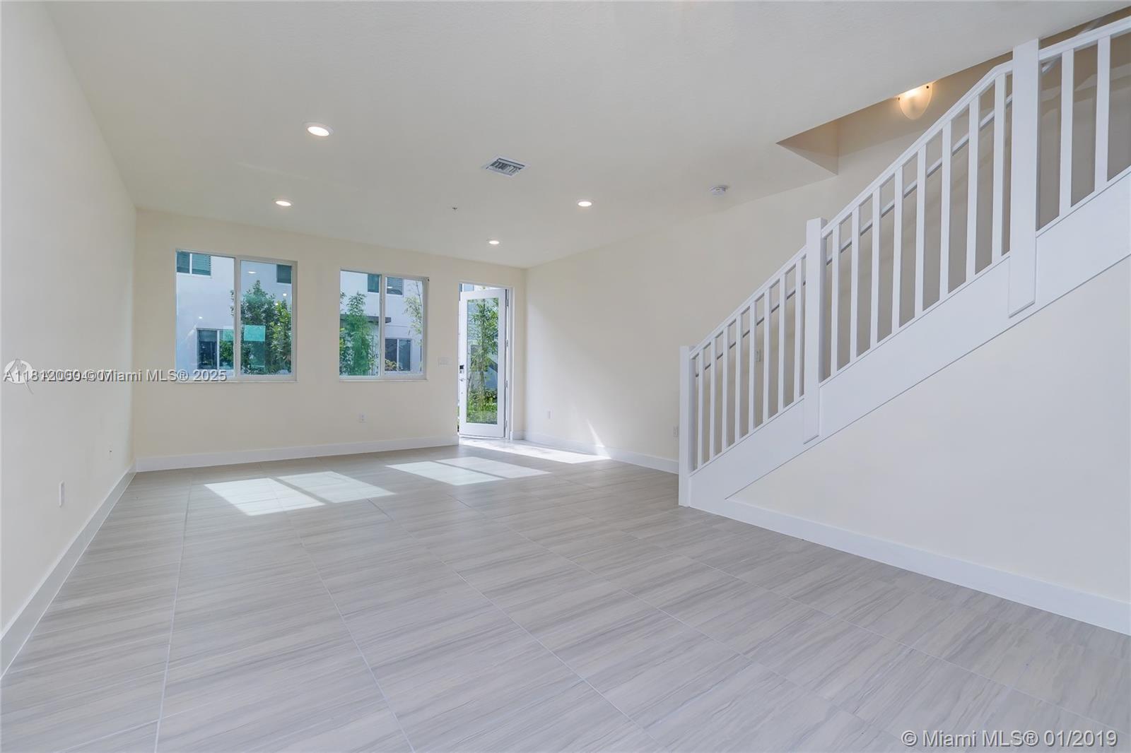 10226 NW 64th Ter #104, Doral, Florida image 3