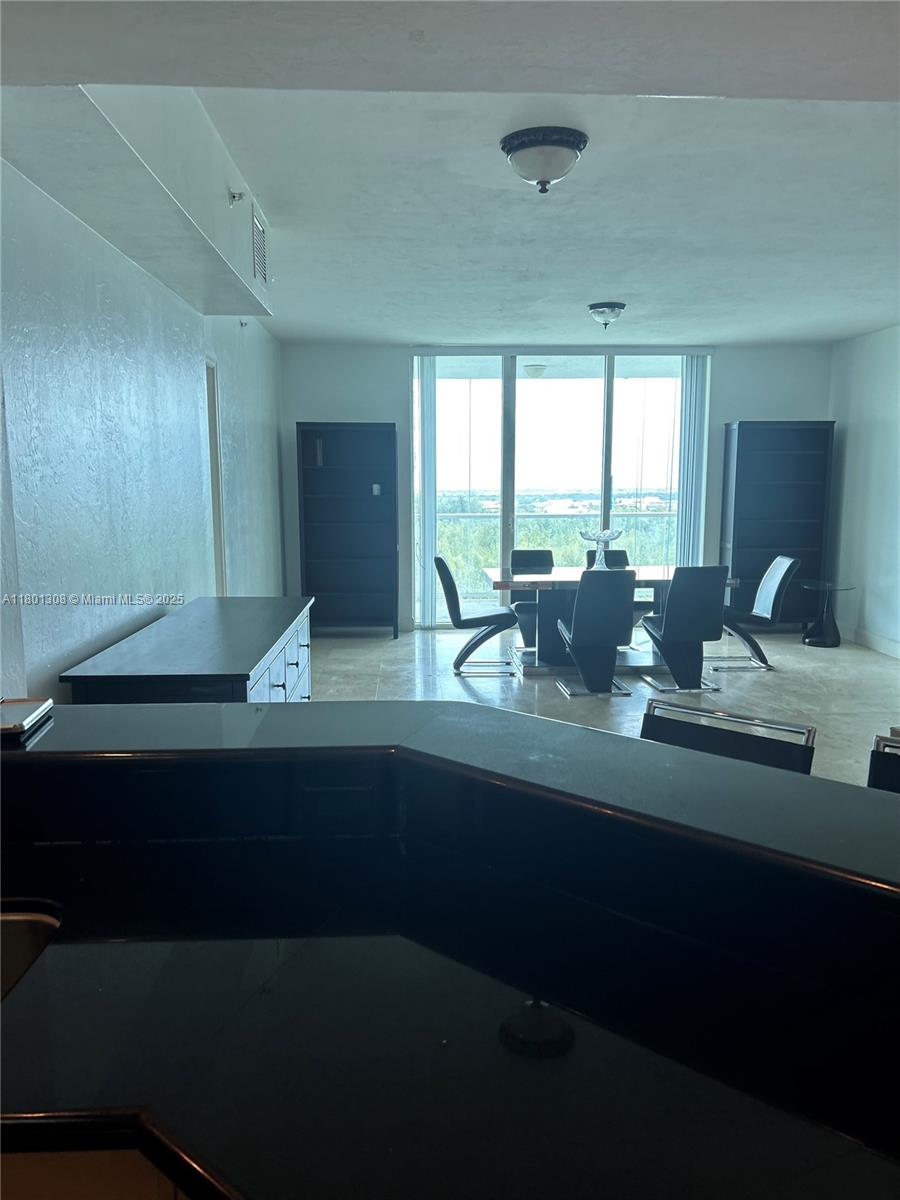 14951 Royal Oaks Ln #1804, North Miami, Florida image 3