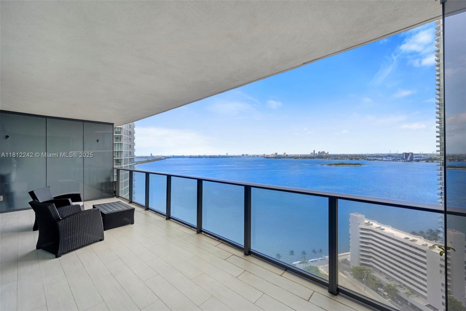 Condo for Sale in Miami, FL