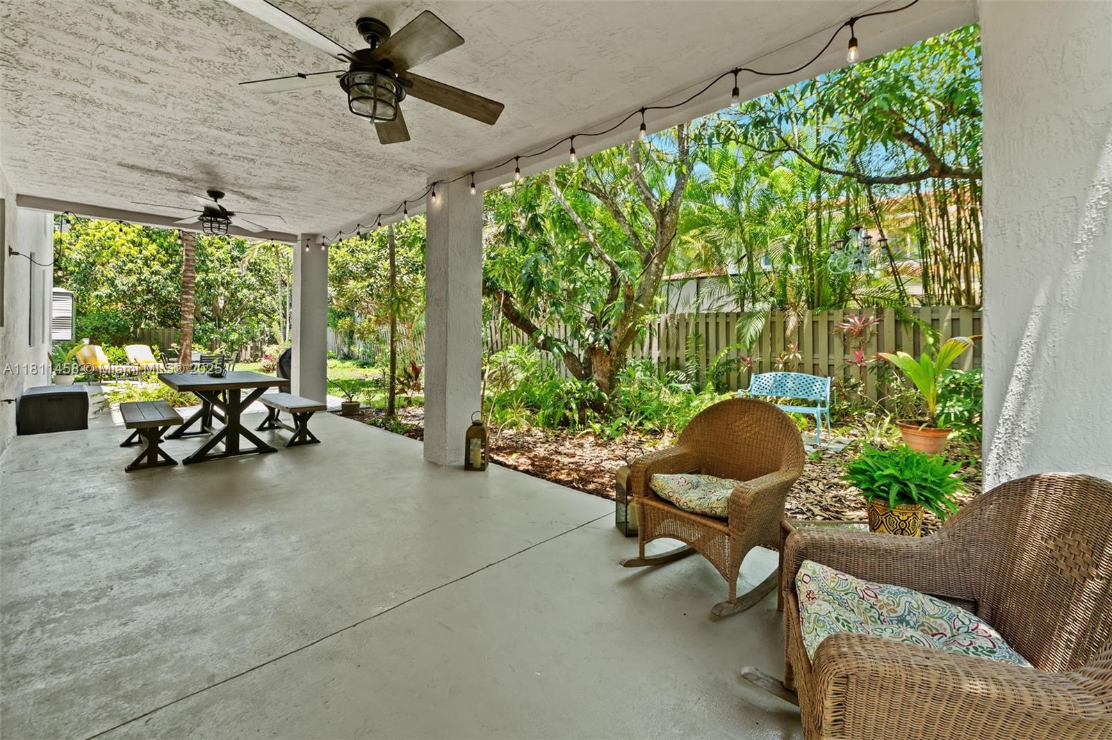 8205 SW 171st Ter, Palmetto Bay, Florida image 27