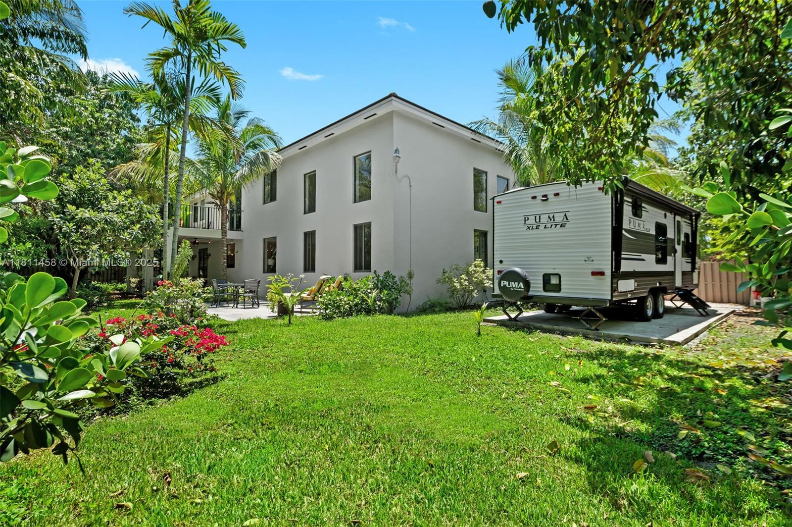 8205 SW 171st Ter, Palmetto Bay, Florida image 29