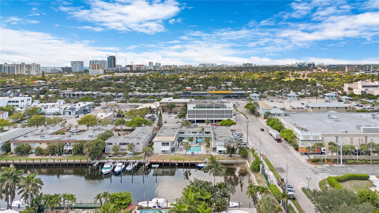 2601 NE 1st St #12, Pompano Beach, Florida image 20
