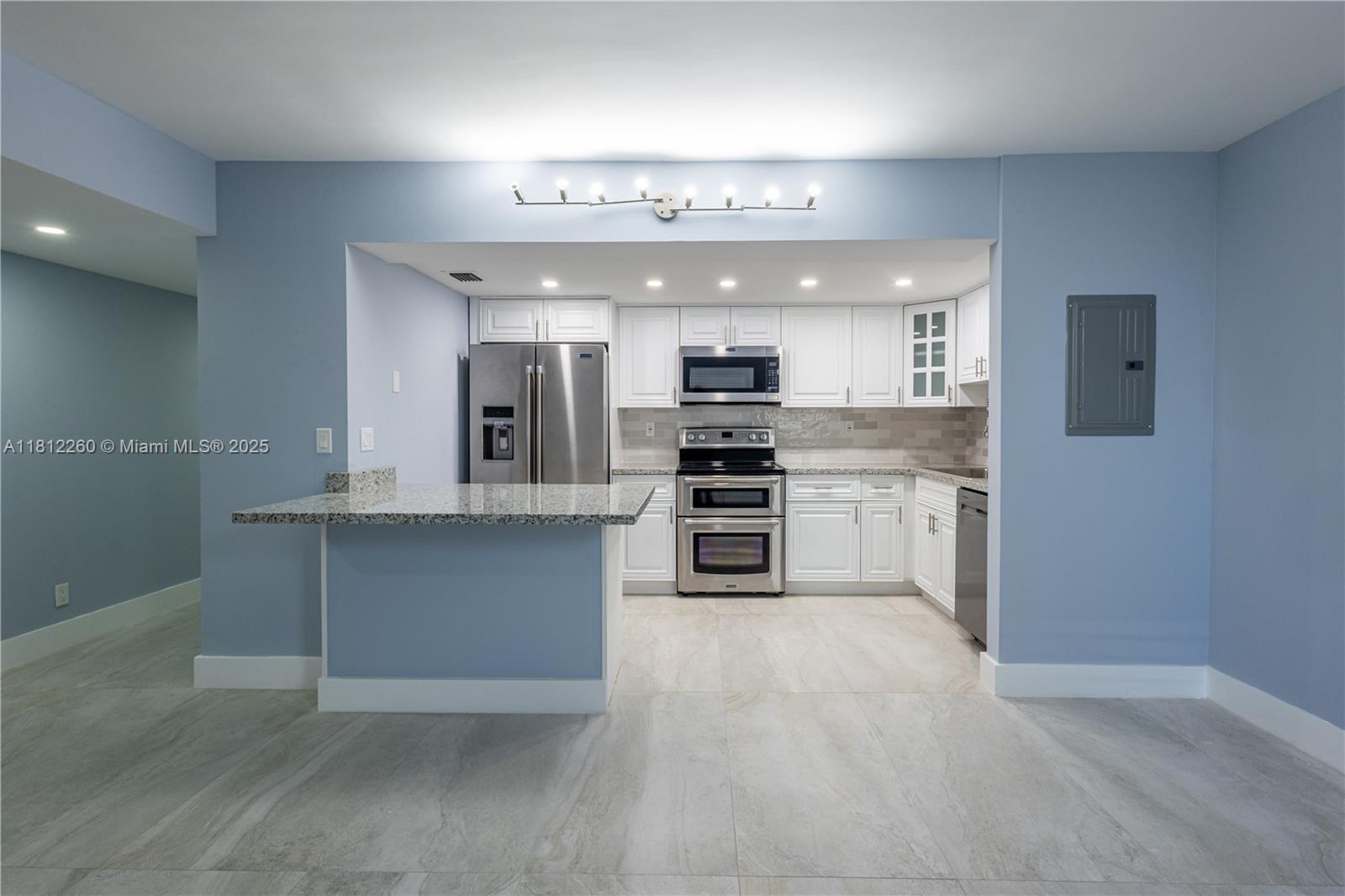 Property photo # 0