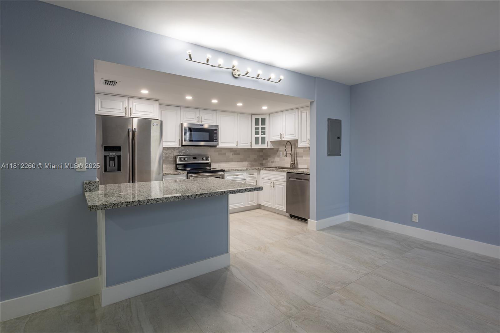 Property photo # 9