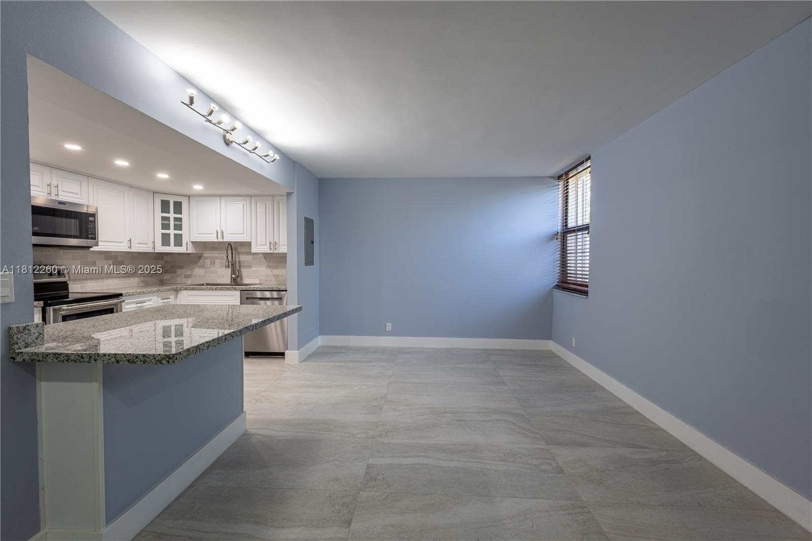 Property photo # 6