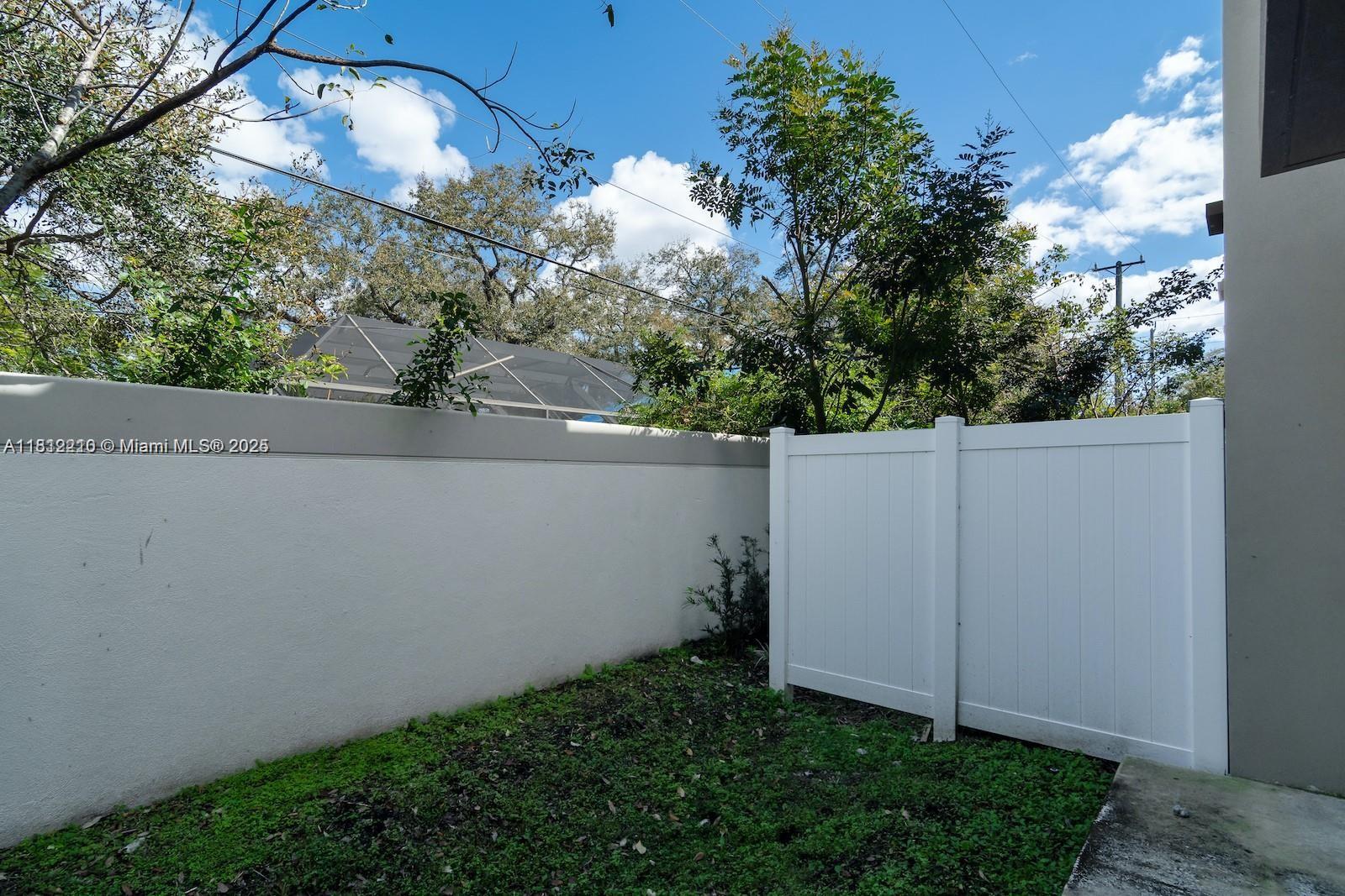 4141 N Oak Pl, Dania Beach, Florida image 16