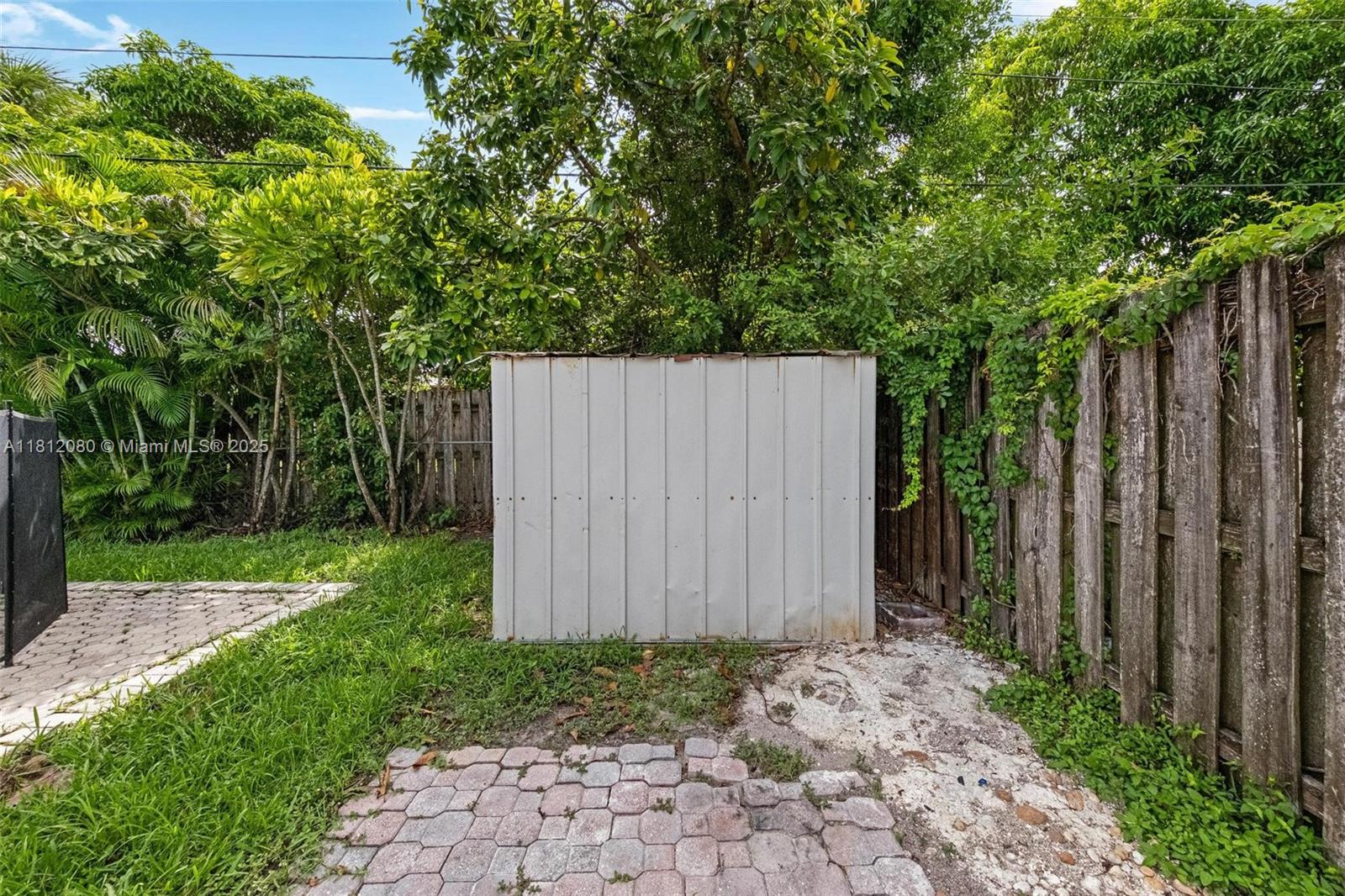 2559 NW 62nd Ter, Margate, Florida image 31