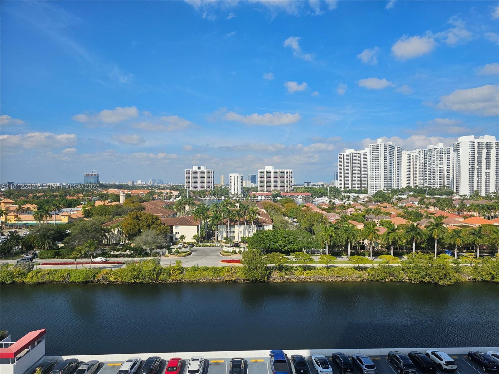 3675 N Country Club Dr #1010, Aventura, Florida image 16