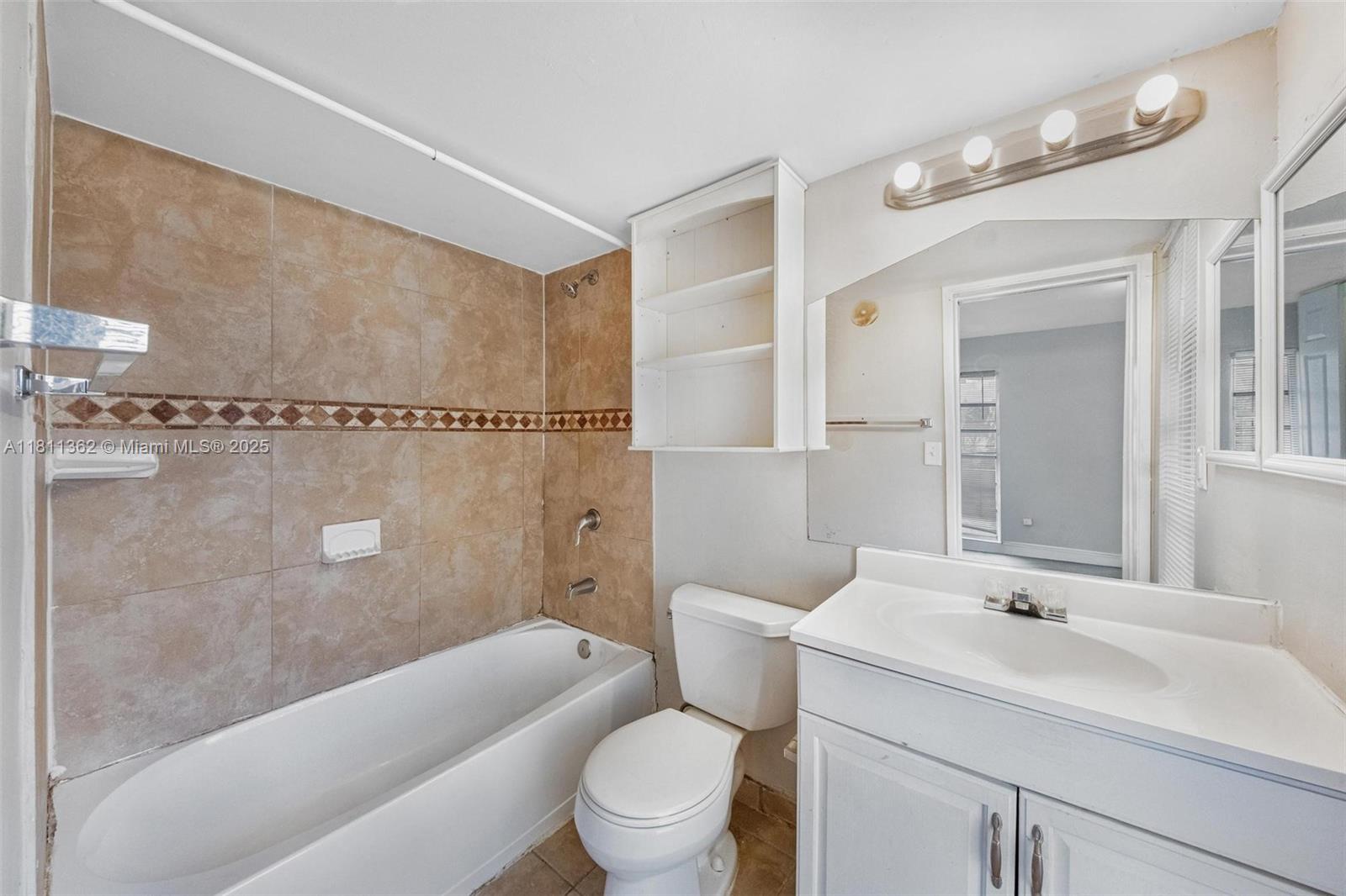 7019 NW 63rd St, Tamarac, Florida image 12