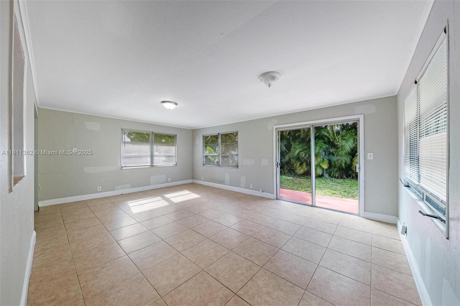 7019 NW 63rd St, Tamarac, Florida image 23