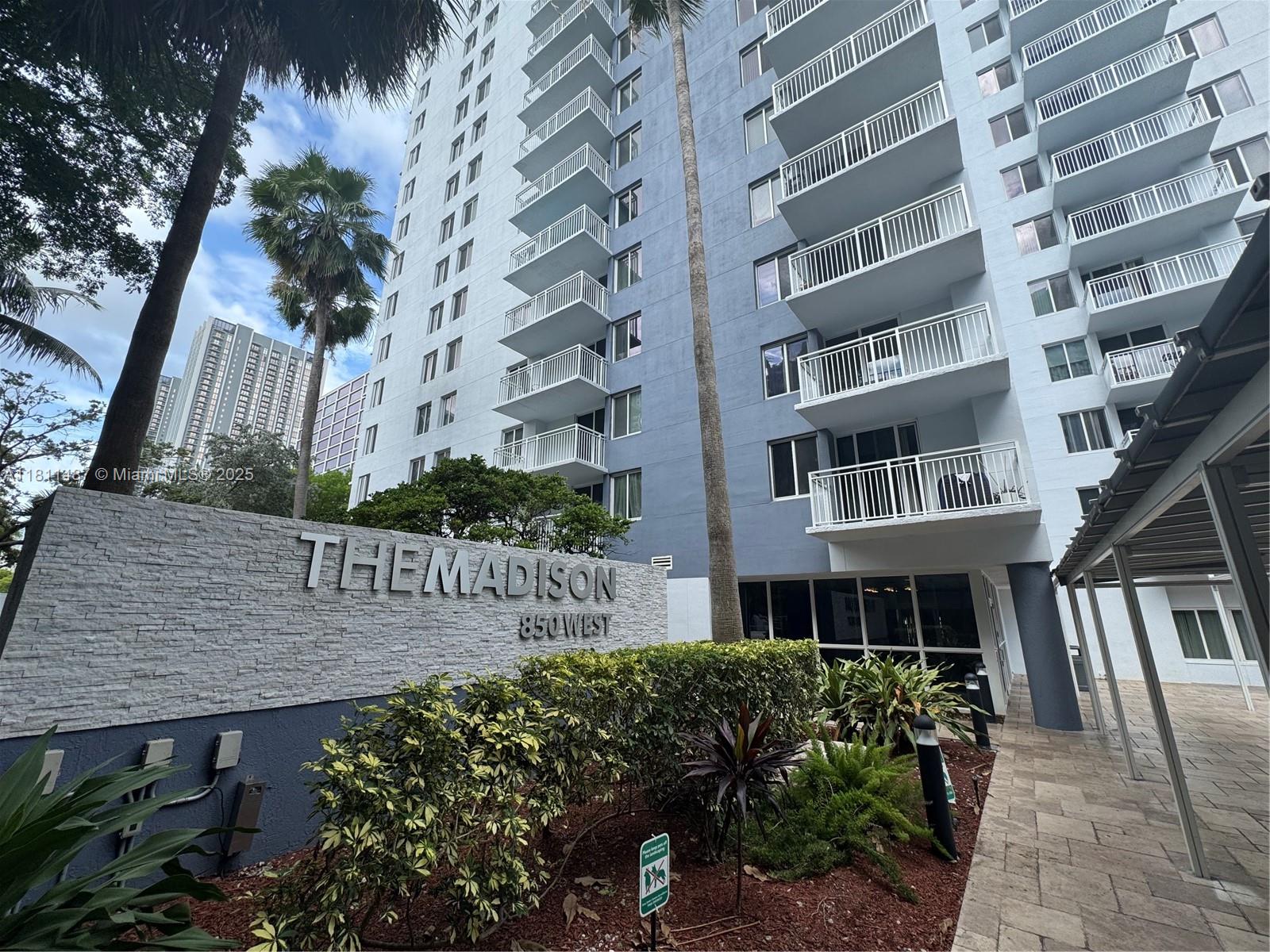 850 N Miami Ave W-1903