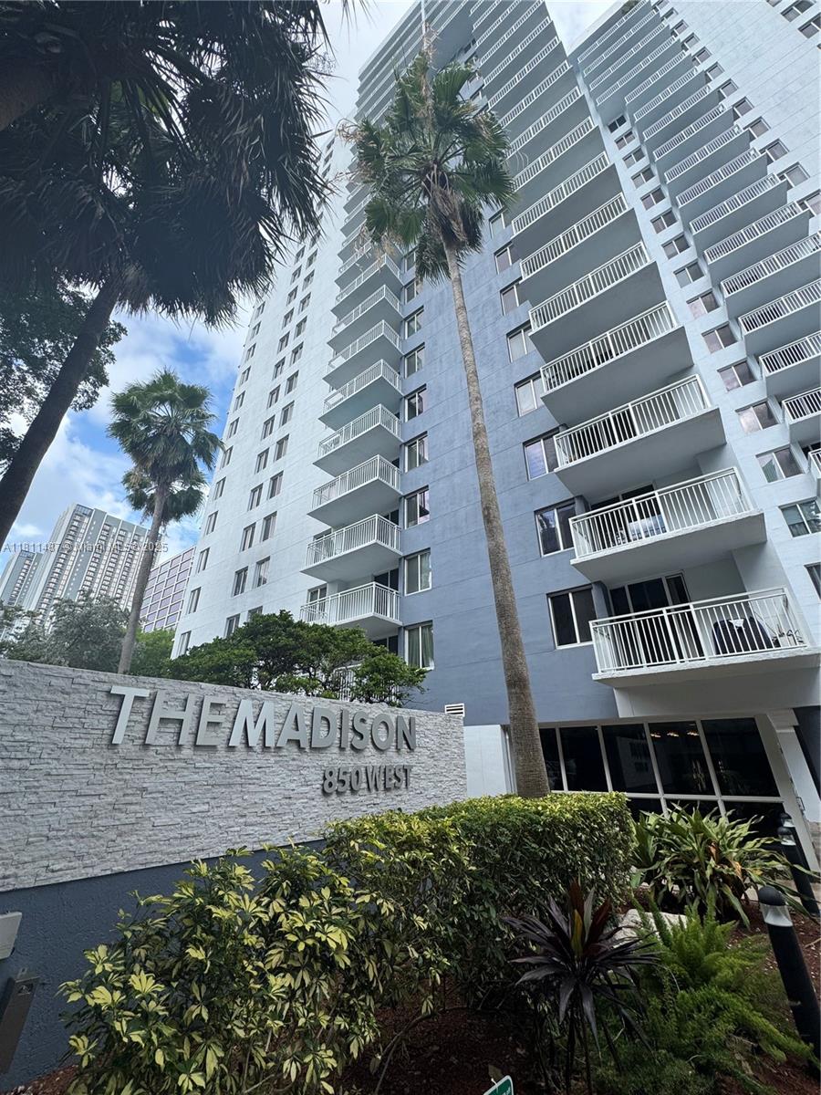 850 N Miami Ave W-1903