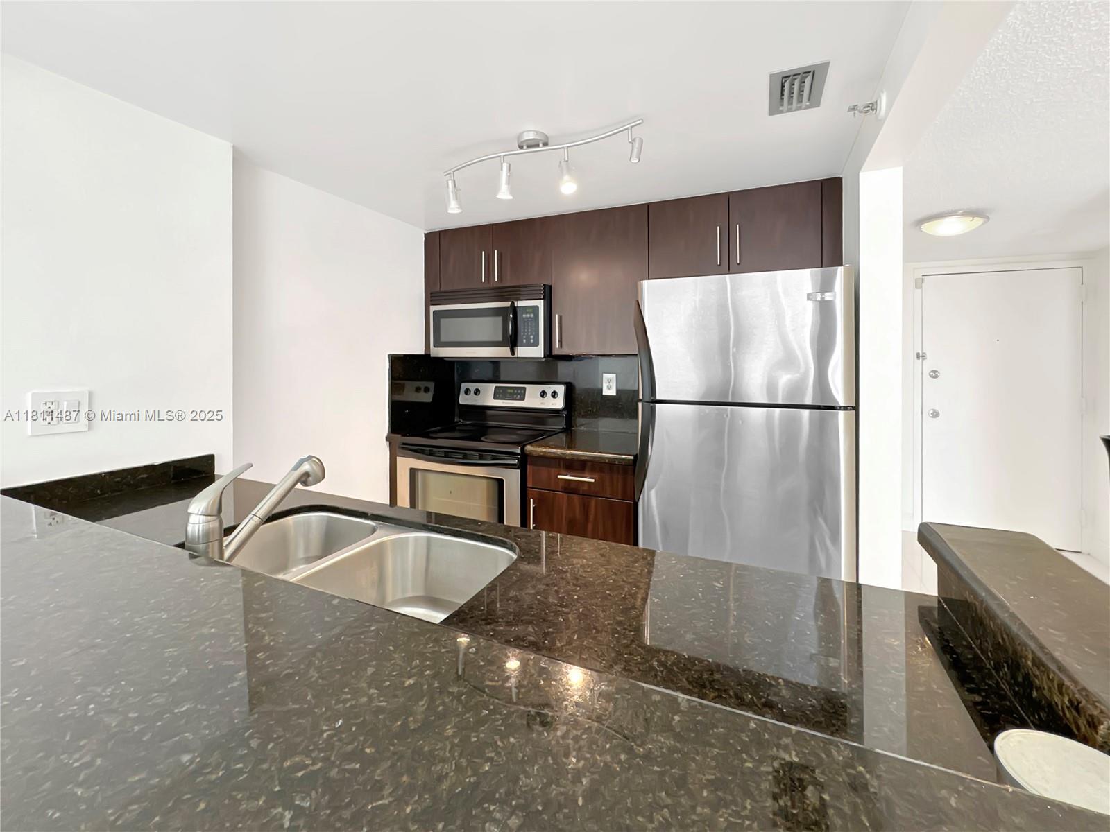 850 N Miami Ave W-1903