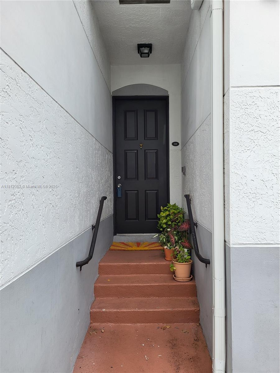 721 SW 148th Ave #310, Sunrise, Florida image 2