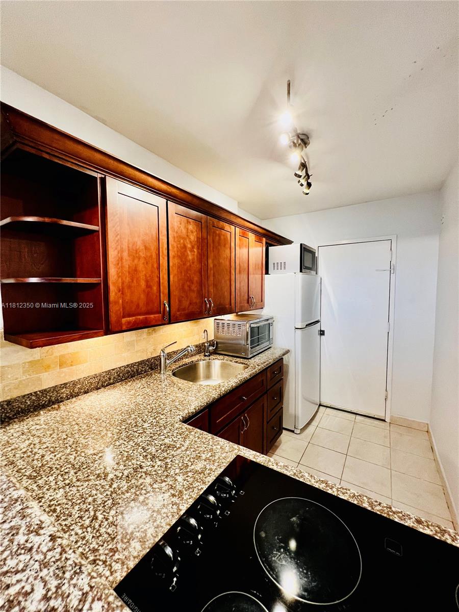 Property photo # 9