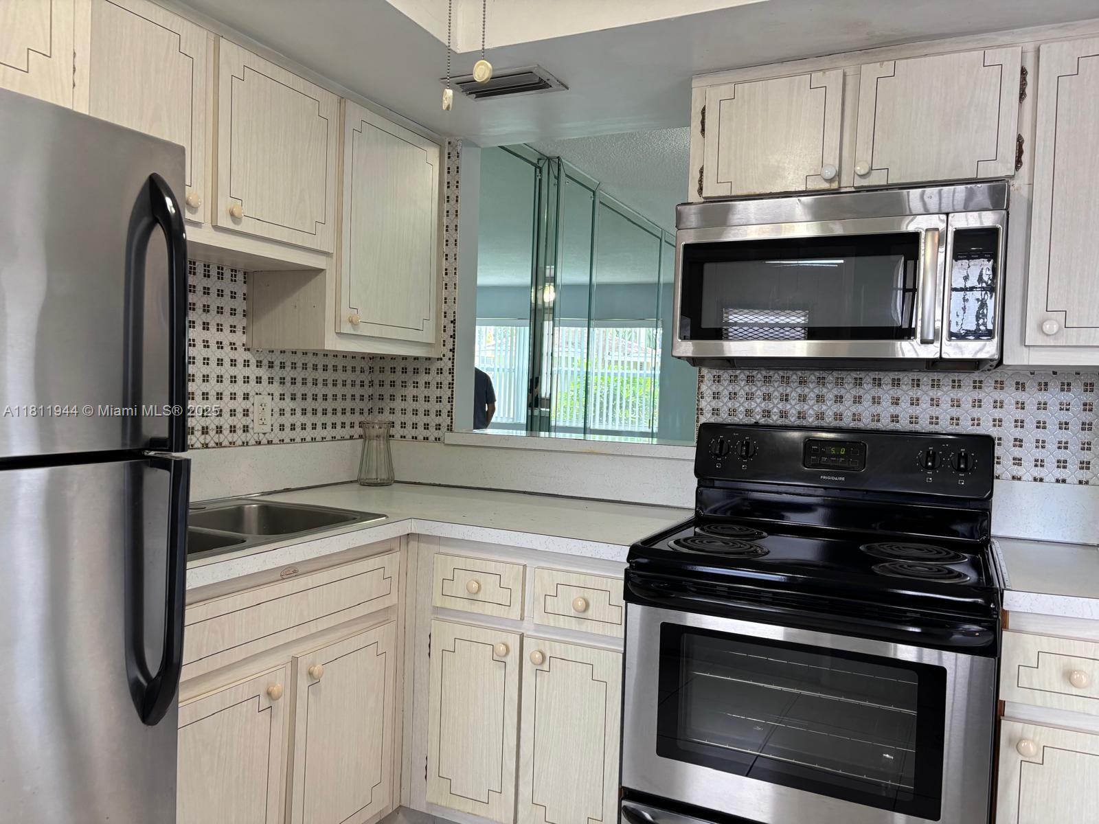 1333 E Hallandale Beach Blvd #134, Hallandale Beach, Florida image 1