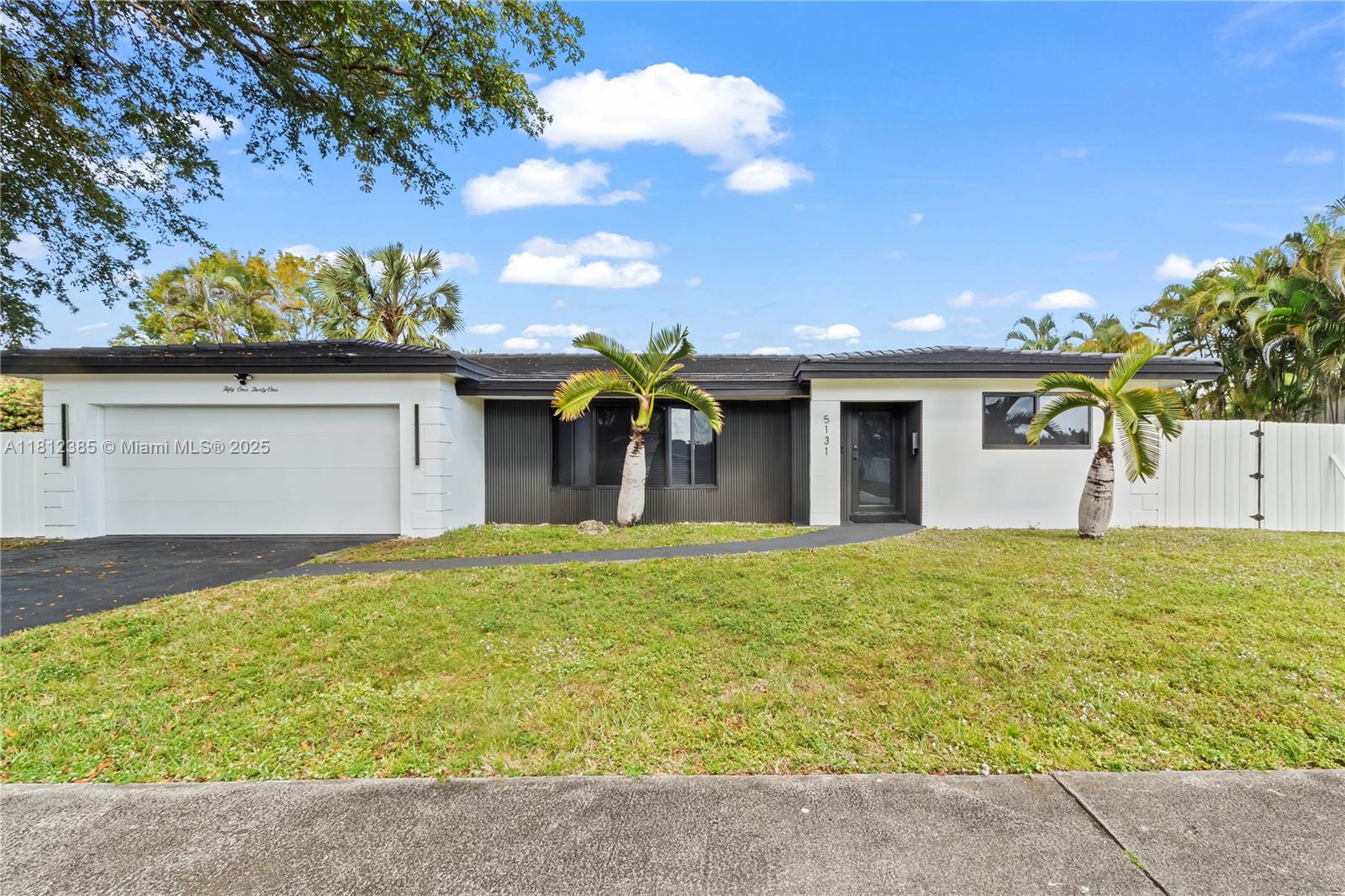 5131 Monroe St, Hollywood, Florida image 4