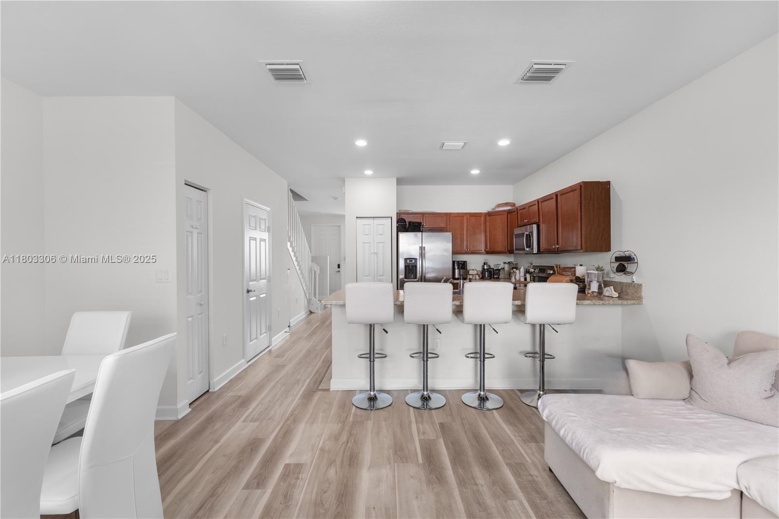 9214 W 33rd Ln, Hialeah, Florida image 14