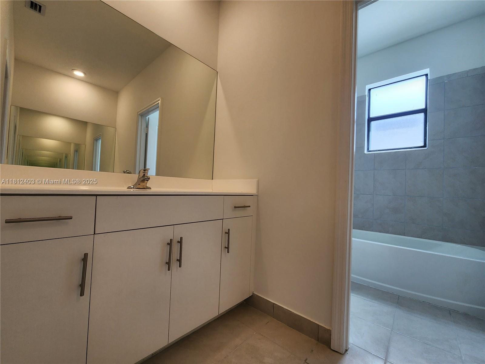 Residential, Miami, Florida image 22