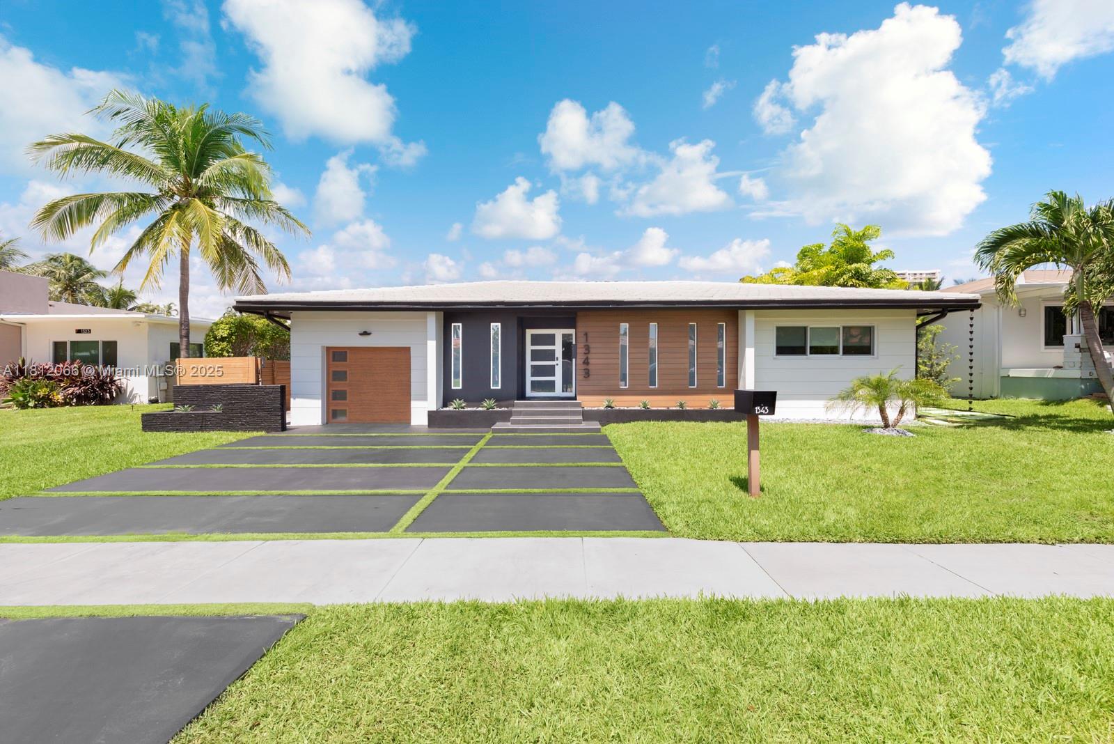 1343 NE 104th St, Miami Shores, Florida image 22