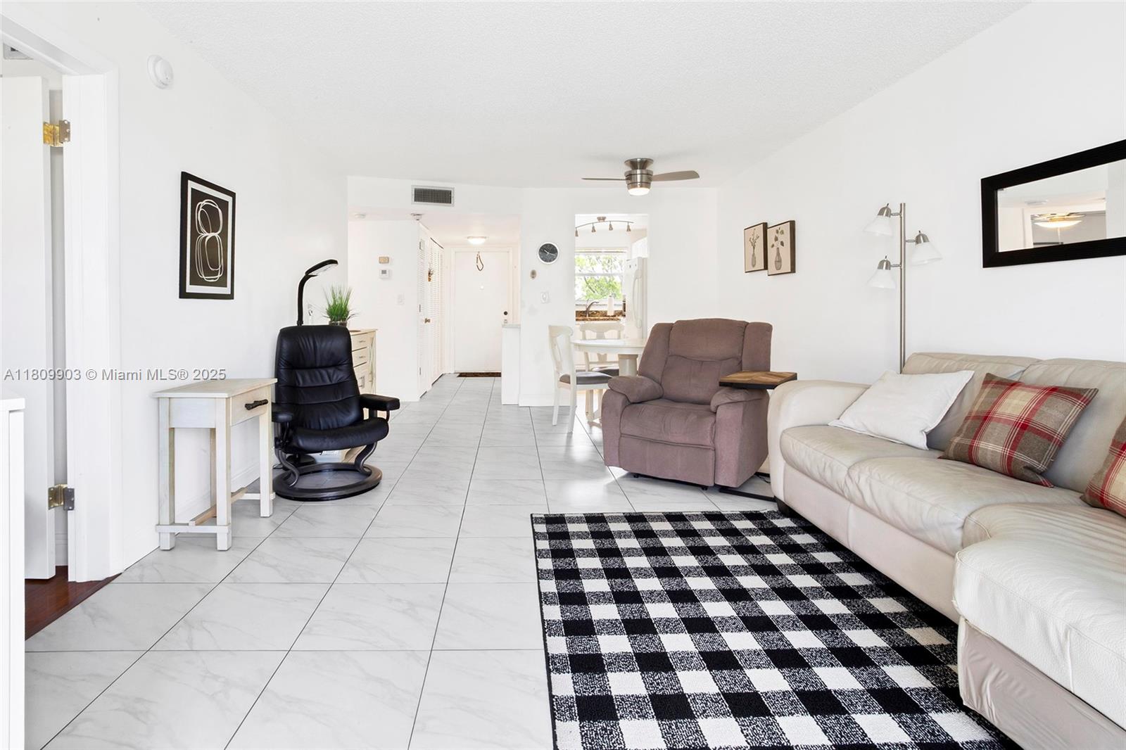 2801 N Pine Island Rd #204, Sunrise, Florida image 4