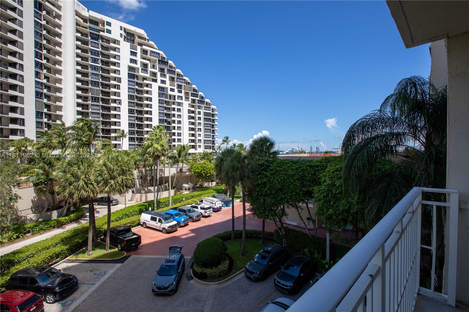 Property photo # 9