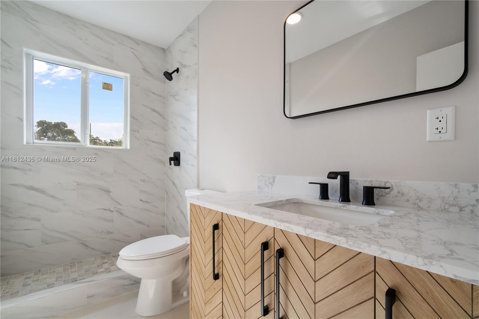 15610 NE 15th Ct, North Miami Beach, Florida image 18