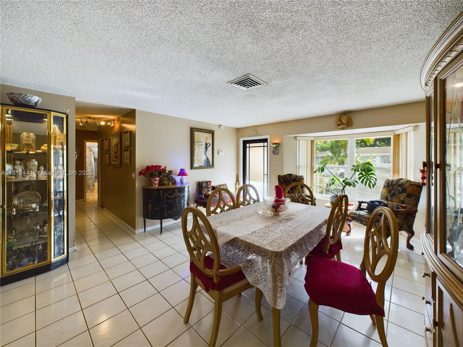 10221 SW 50th Ct, Cooper City, Florida image 2