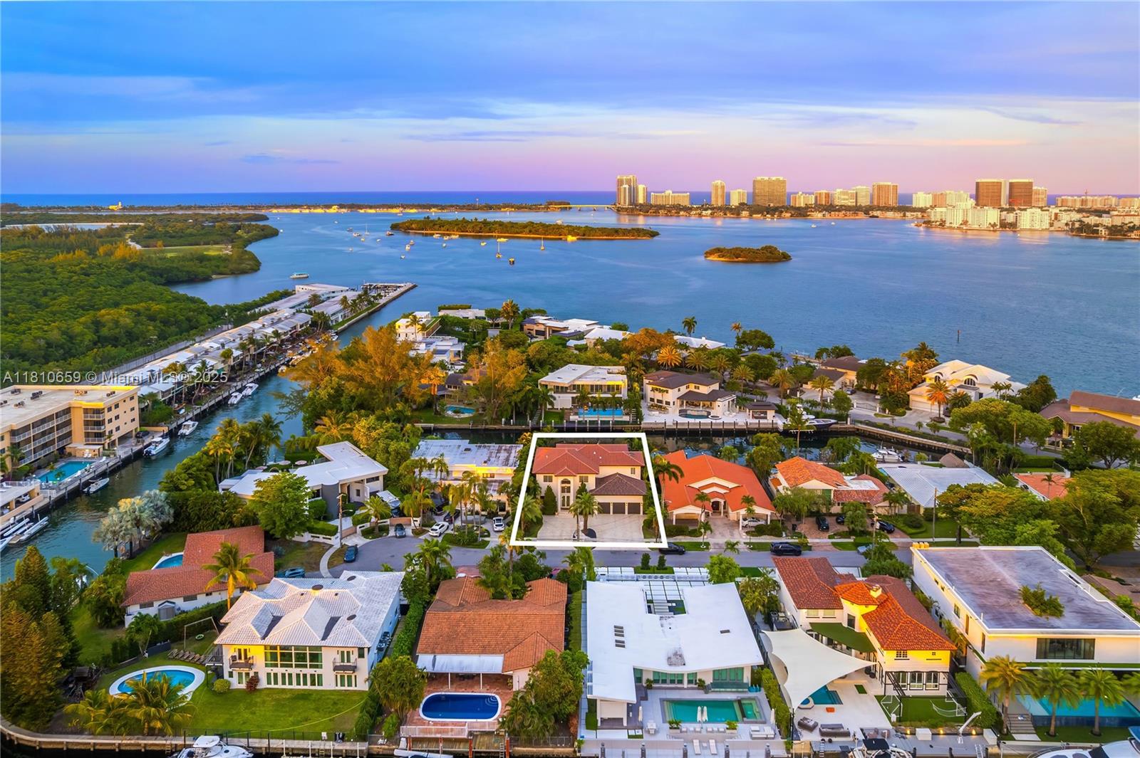 13255 Biscayne Bay Ter, North Miami, Florida image 33