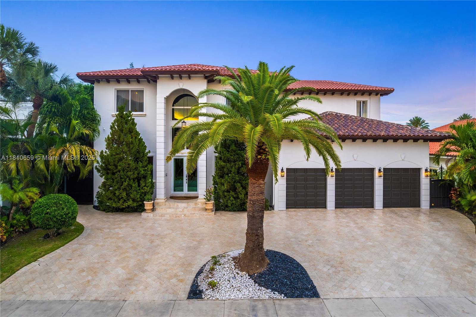 13255 Biscayne Bay Ter, North Miami, Florida image 35