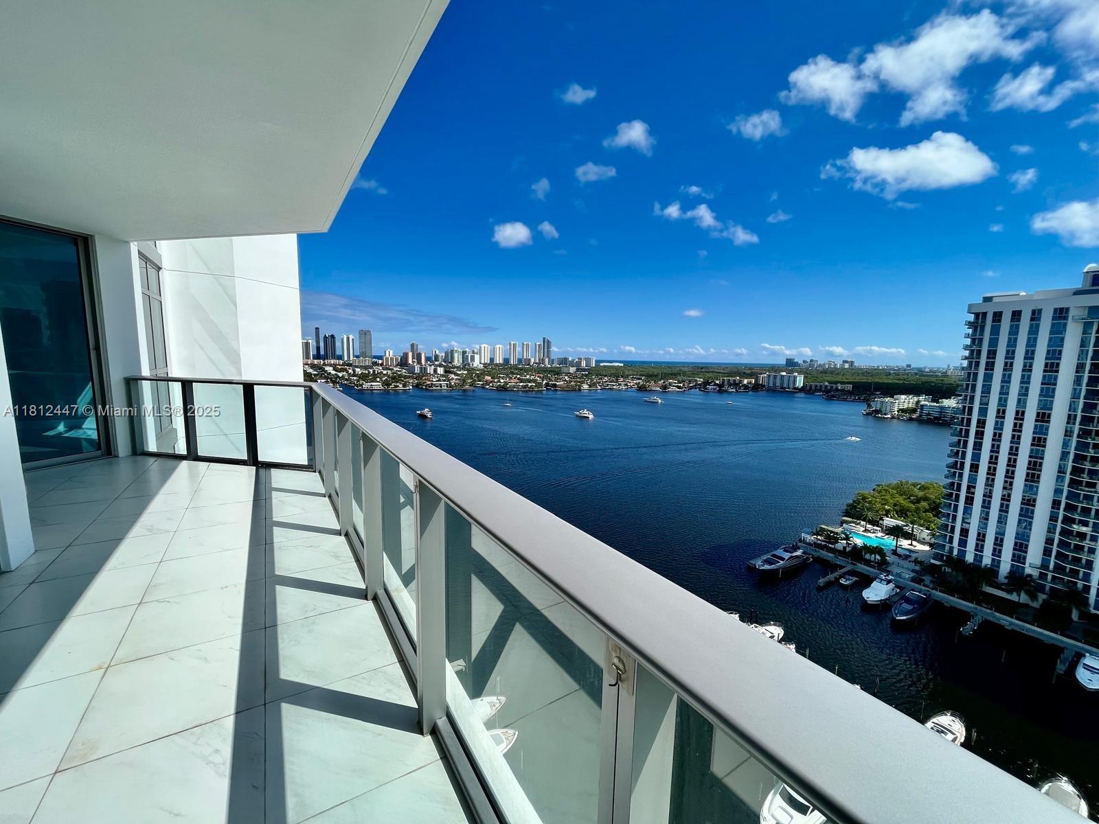 17301 Biscayne Blvd #2105, North Miami Beach, Florida image 1
