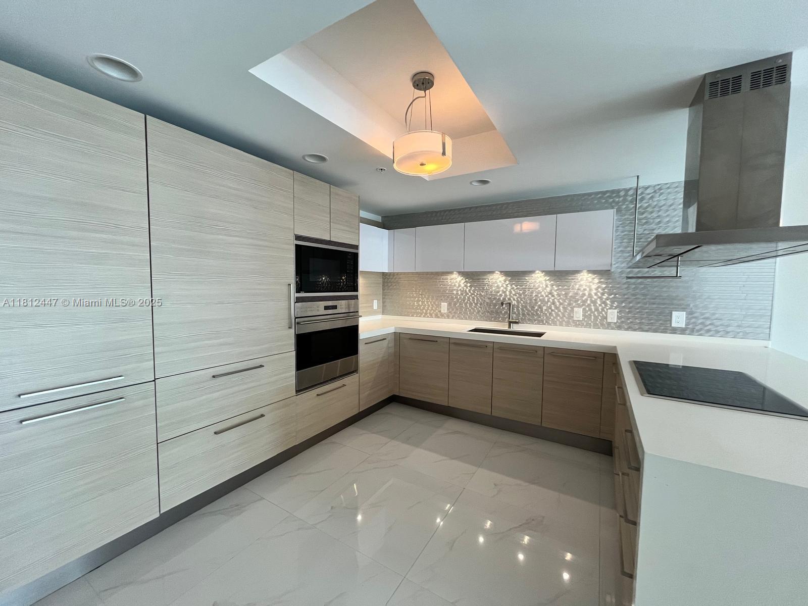 17301 Biscayne Blvd #2105, North Miami Beach, Florida image 9