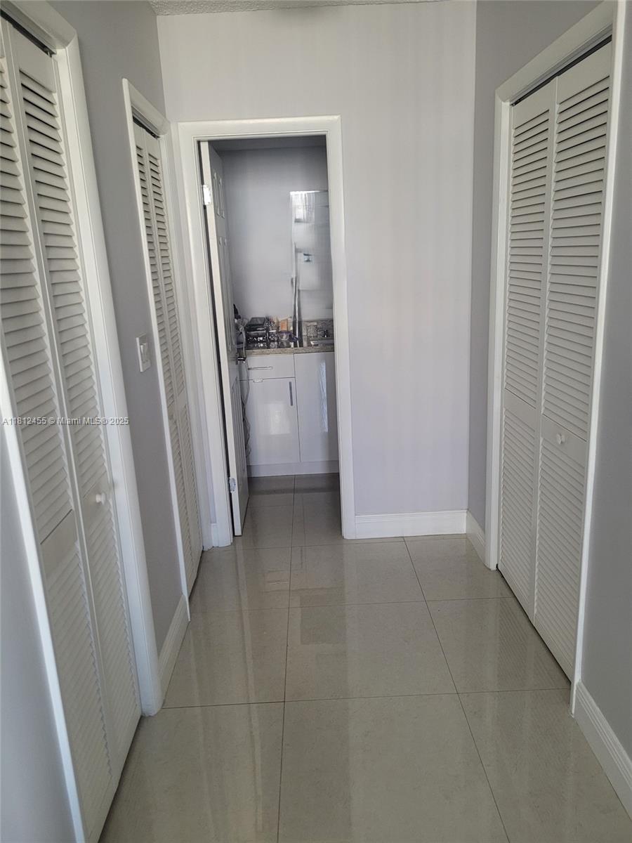 4330 Hillcrest Dr #619, Hollywood, Florida image 14