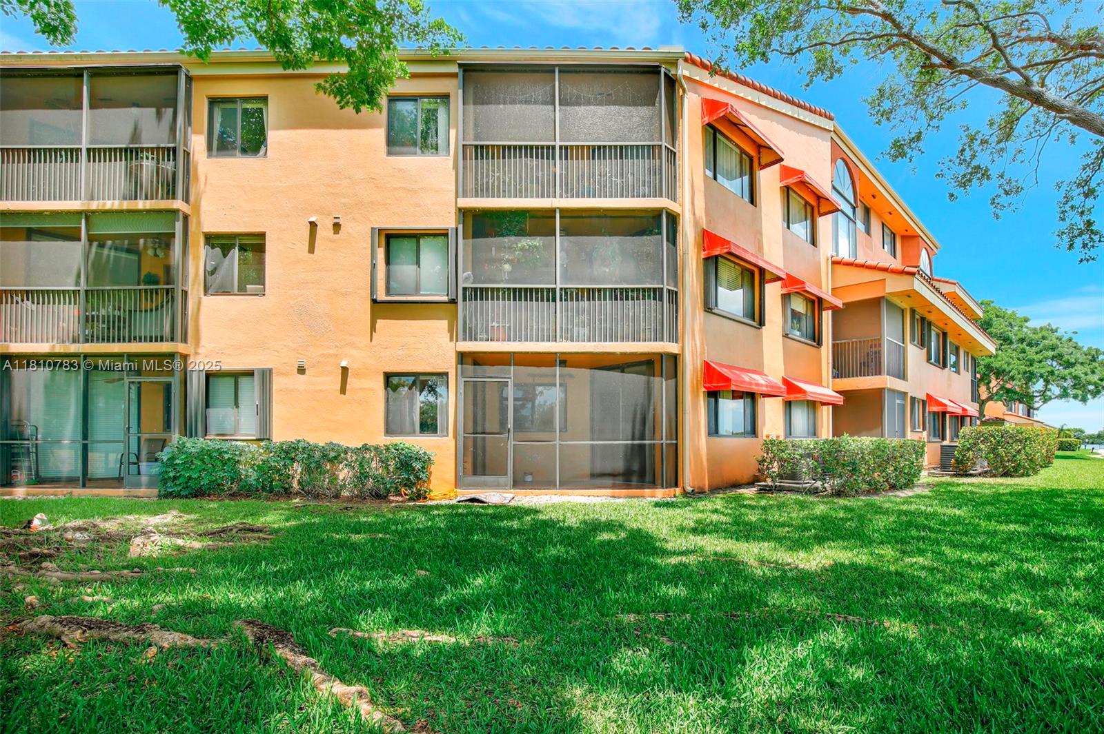 15535 N Miami Lakeway N #106, Miami Lakes, Florida image 32
