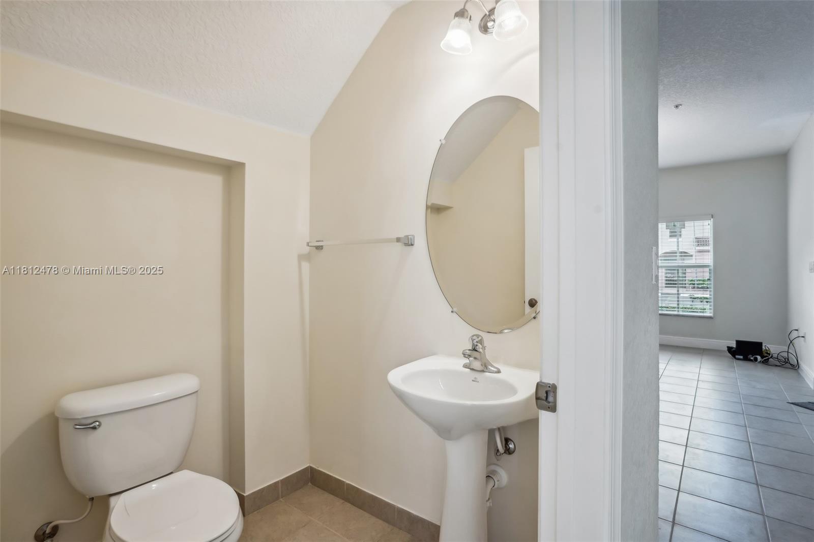 2851 W Prospect Rd #1002, Tamarac, Florida image 18