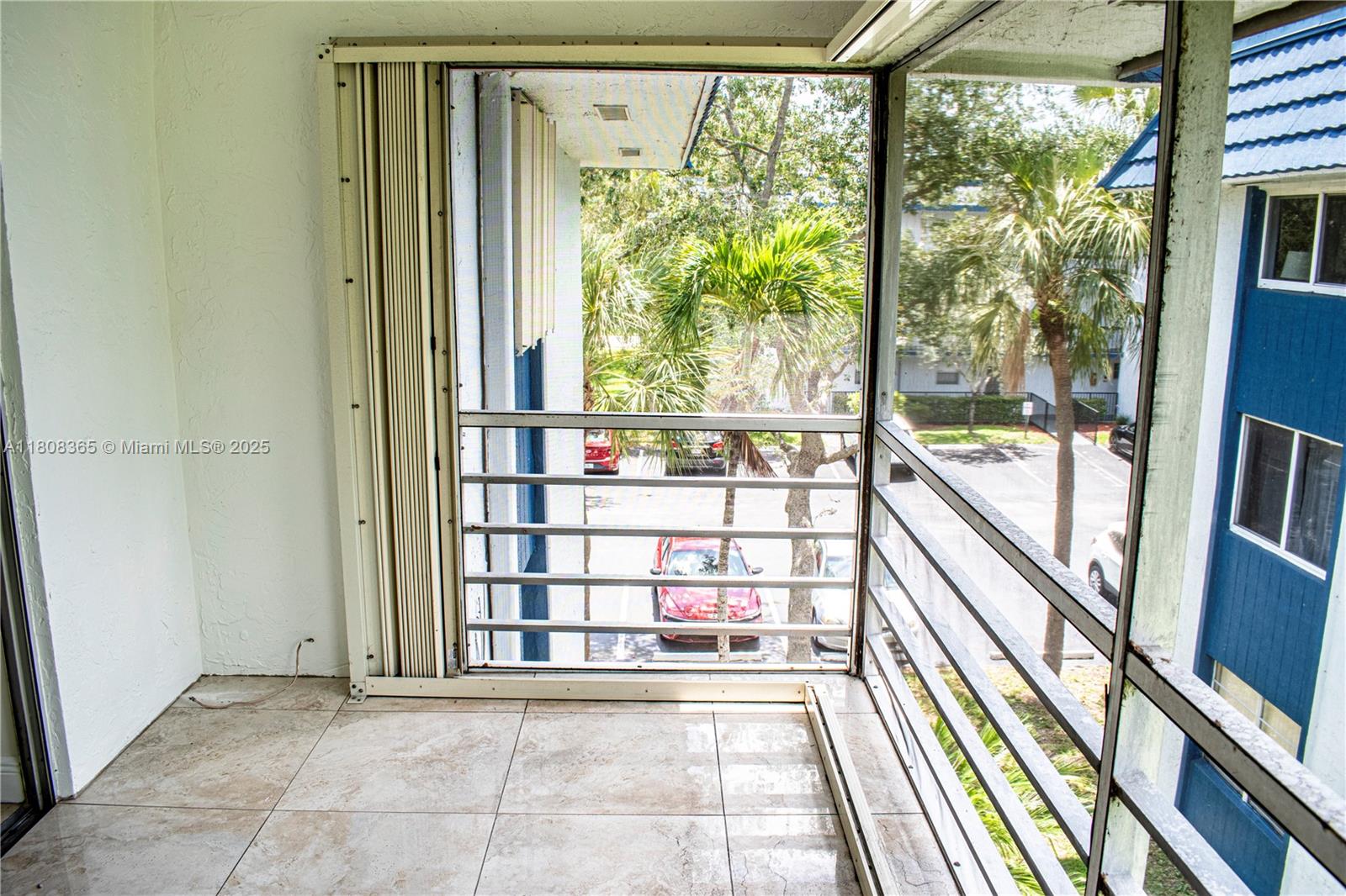 3090 Holiday Springs Blvd #305, Margate, Florida image 6