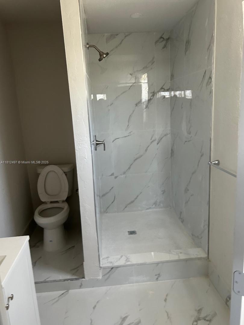880 NE 49th St, Deerfield Beach, Florida image 16