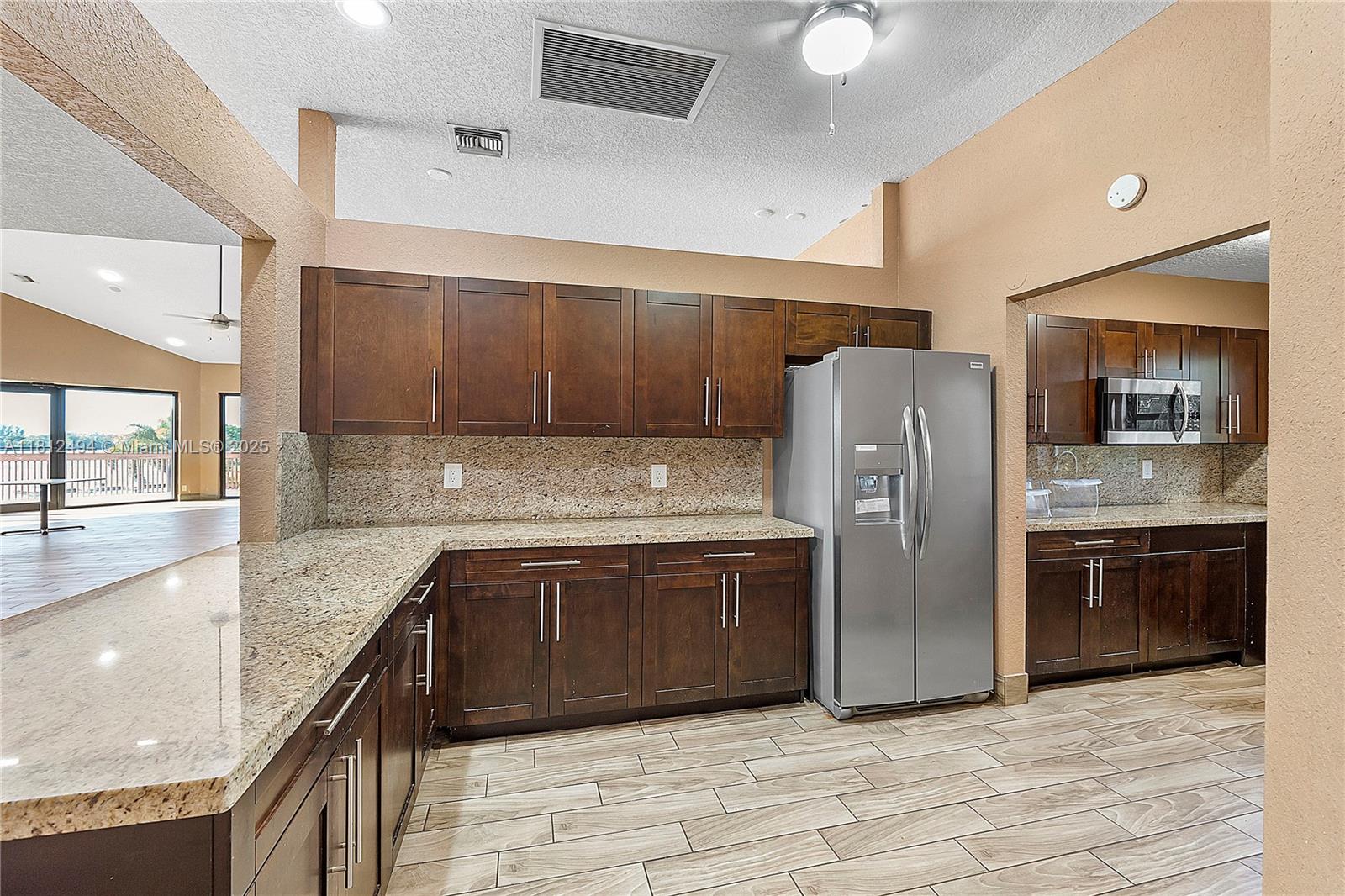 88 Centennial Ct, Deerfield Beach, Florida image 38