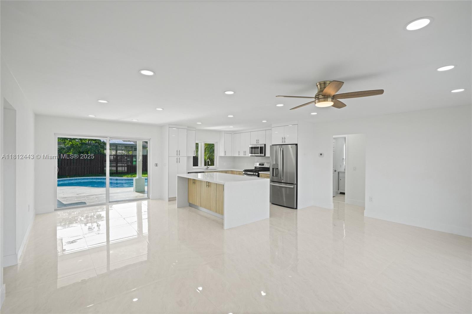 3830 NW 113th Ter, Sunrise, Florida image 4