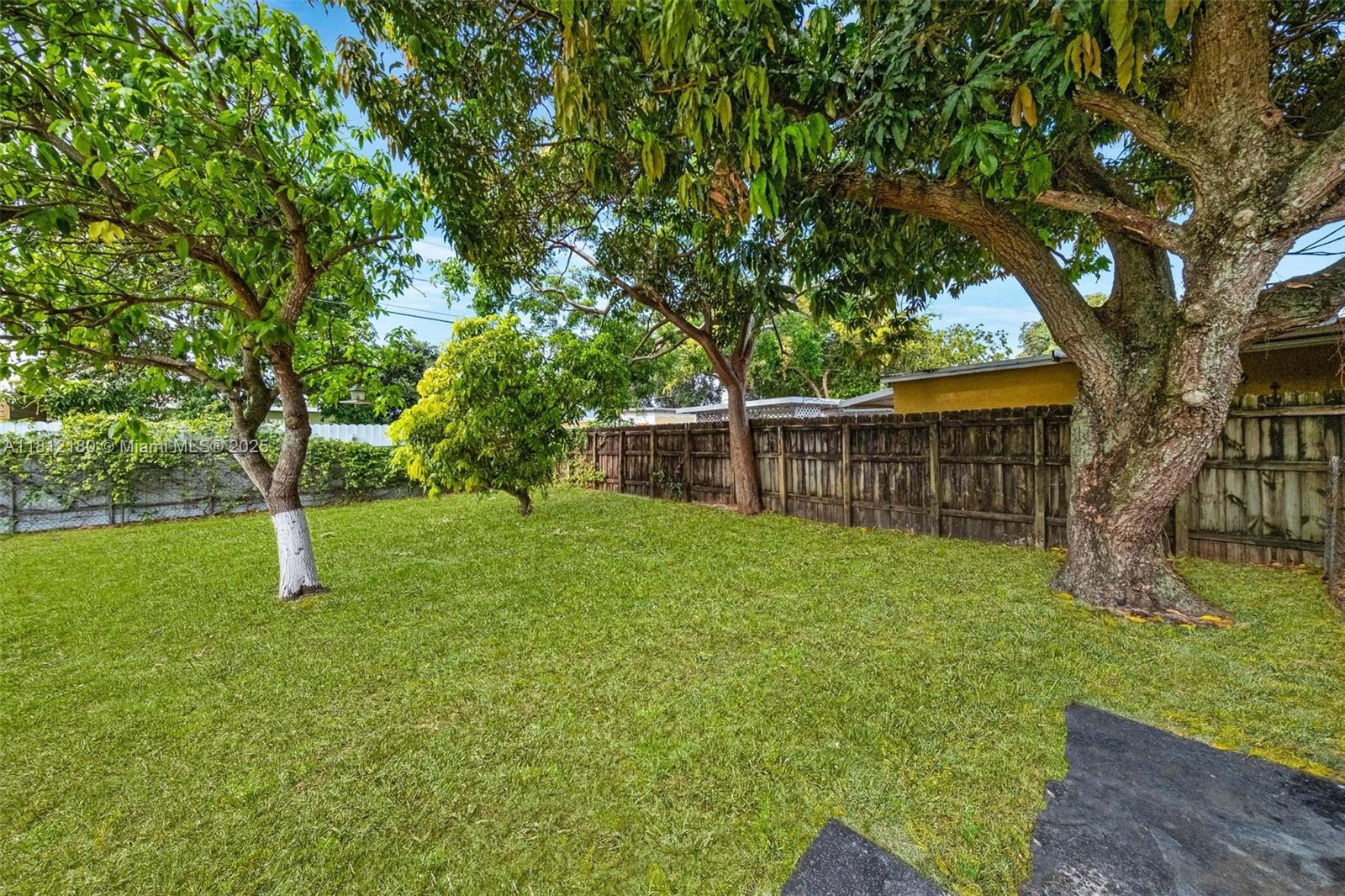 3515 NW 205th St, Miami Gardens, Florida image 39